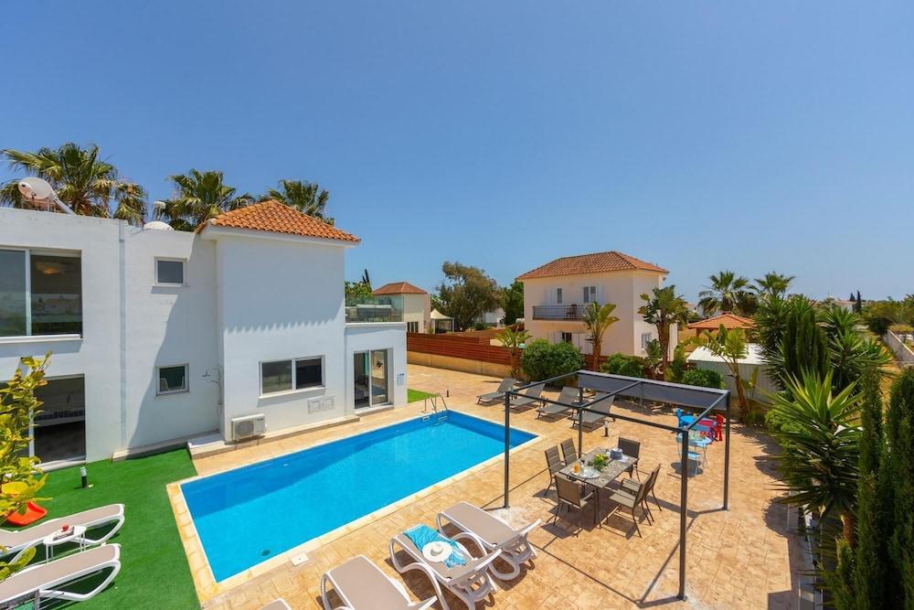 Ayia Napa Marina Vibes