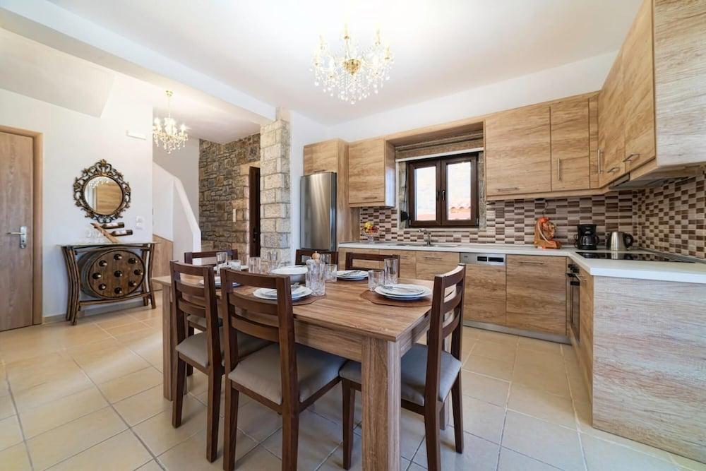 Villa Disi - Asfendamos Villas