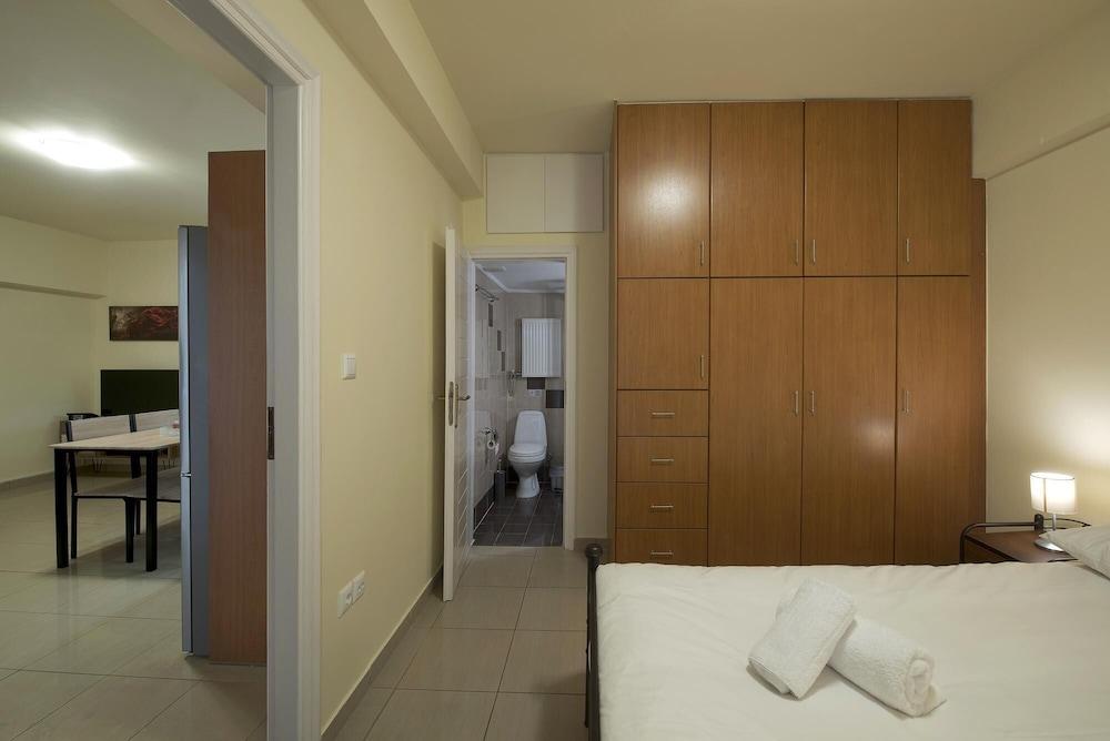 Porto Leone in Piraeus