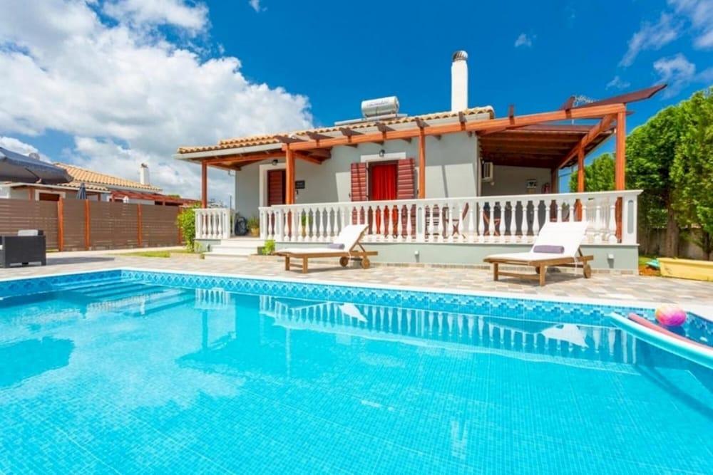 Villa Mansion With Private Pool