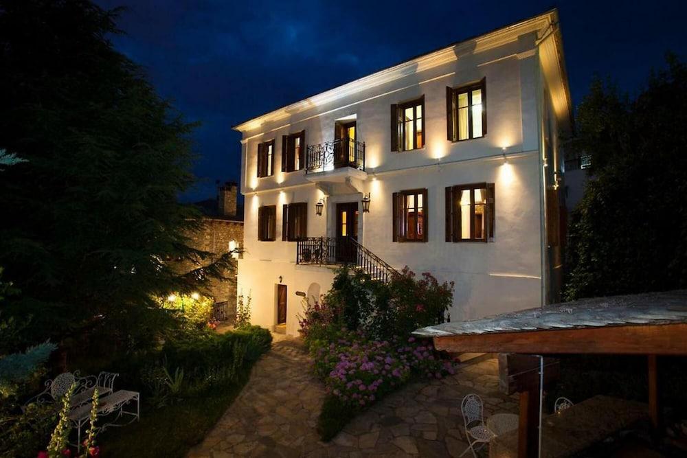 Archontiko Polyzos 19 Chrysanthemo