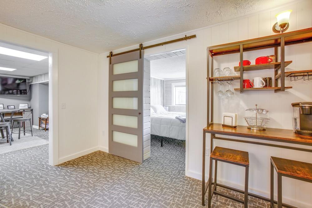 Charming Lake Ann Apartment - Walkable Location!