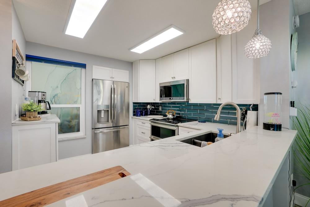 Tranquil Redington Beach Condo w/ Beach Access