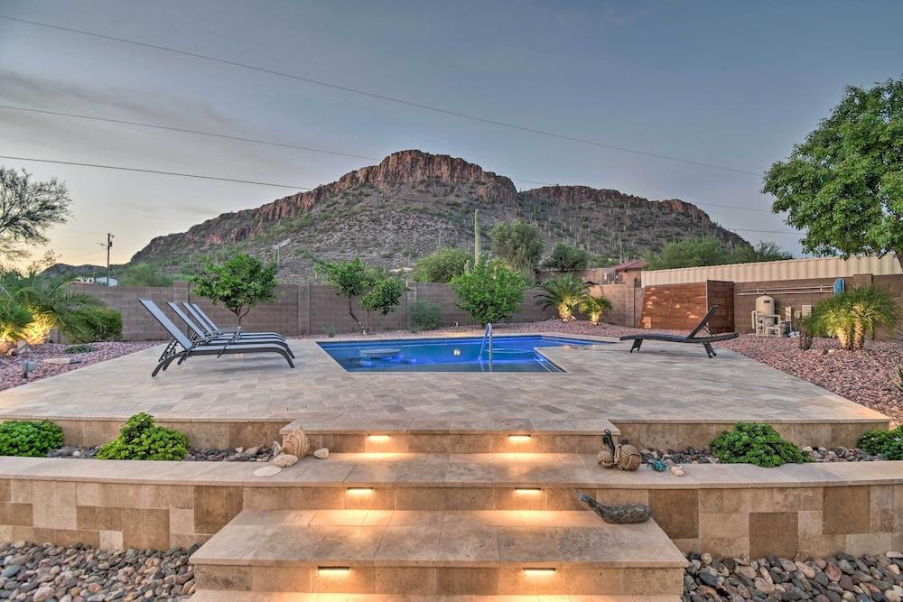 Luxe Phoenix Home: Desert Butte View & Heated Pool