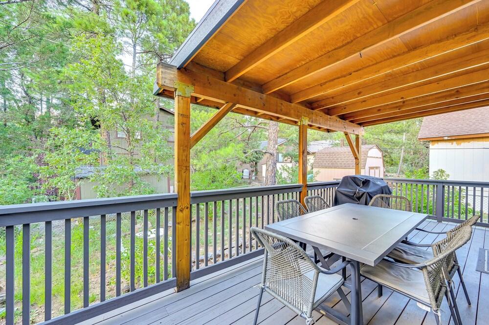 Deck & Grill: A-frame Cabin in Munds Park!