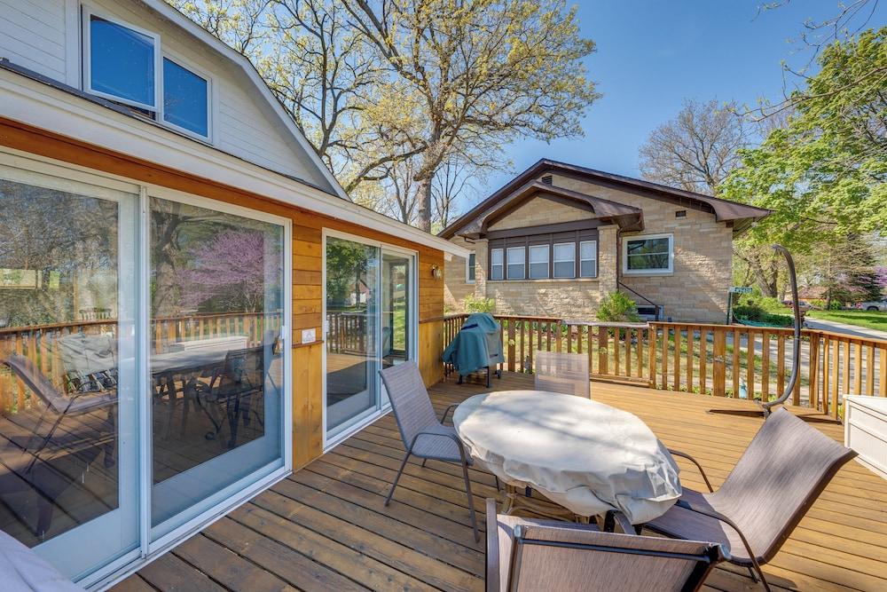 Charming Lake Ripley Cottage w/ Water View!