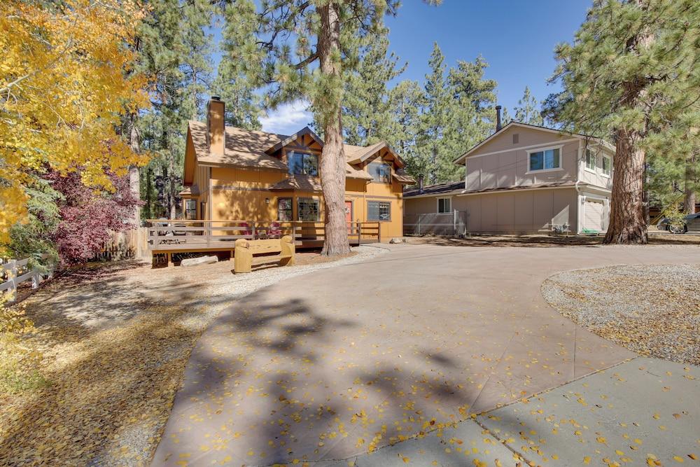 Dancing Bear Lodge ~ 1 Mi to Big Bear Lake!