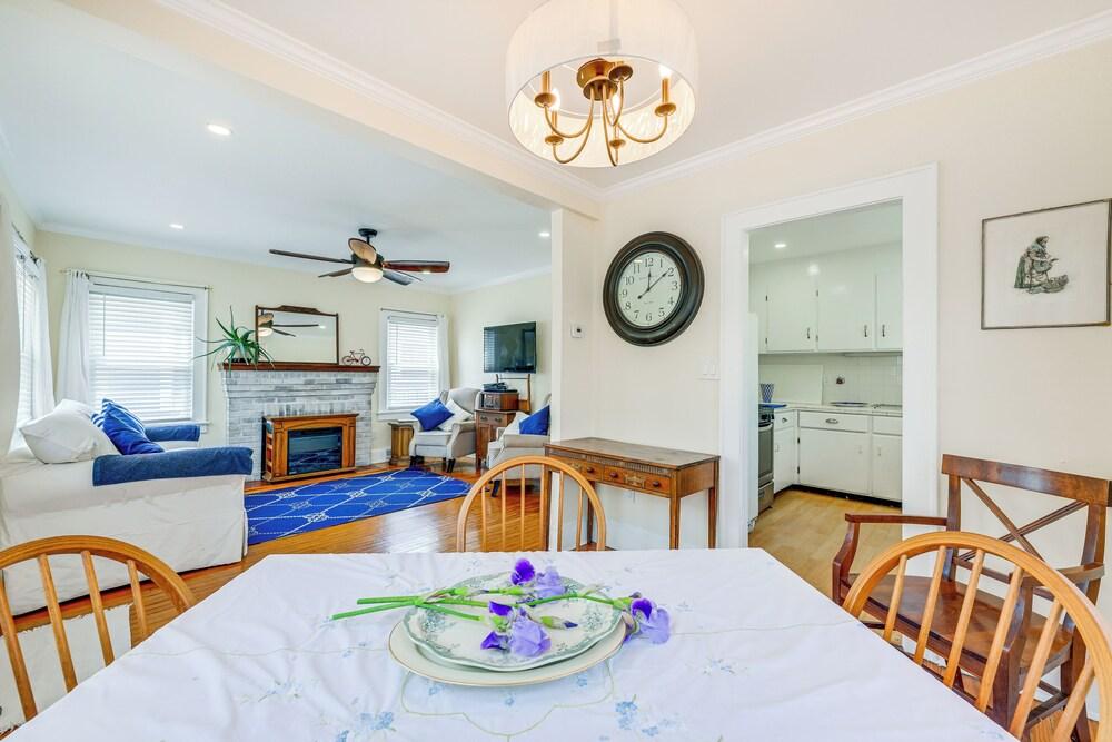 Point Lookout Cottage - Walk to Beach!