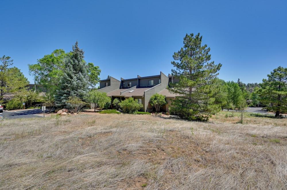 Charming Flagstaff Condo Near Golfing & Hiking!