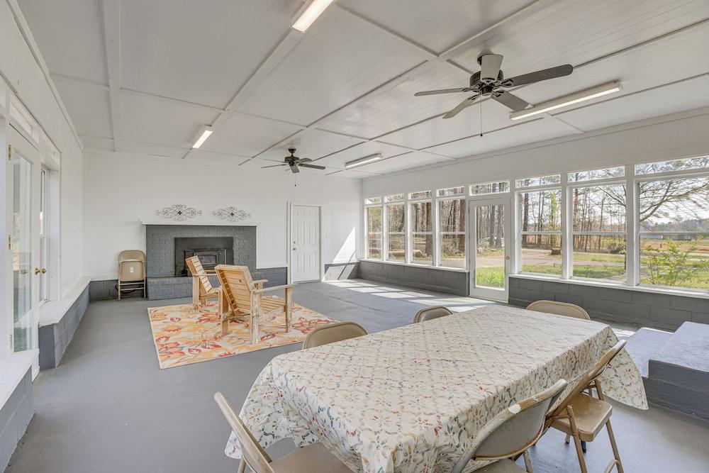 Charming Gadsden Home w/ Golf Course Views!