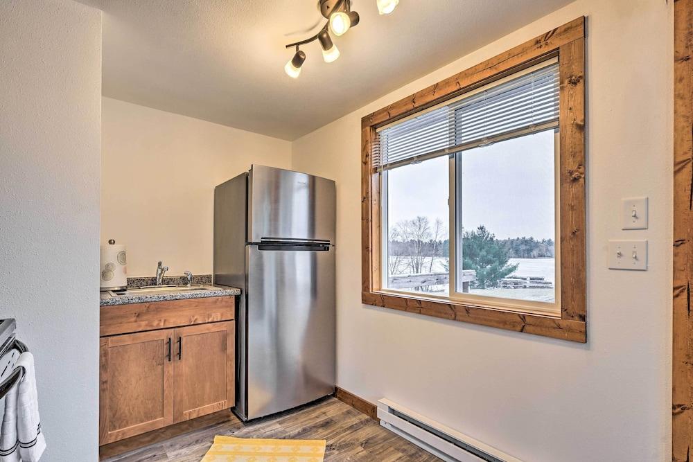 Waterfront Castle Rock Lake Cabin w/ Deck & Grill