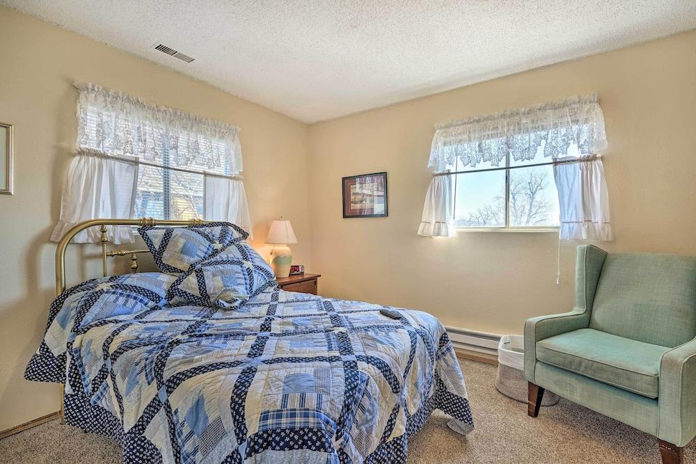 Pet-friendly Duplex - Near Skyline Drive!