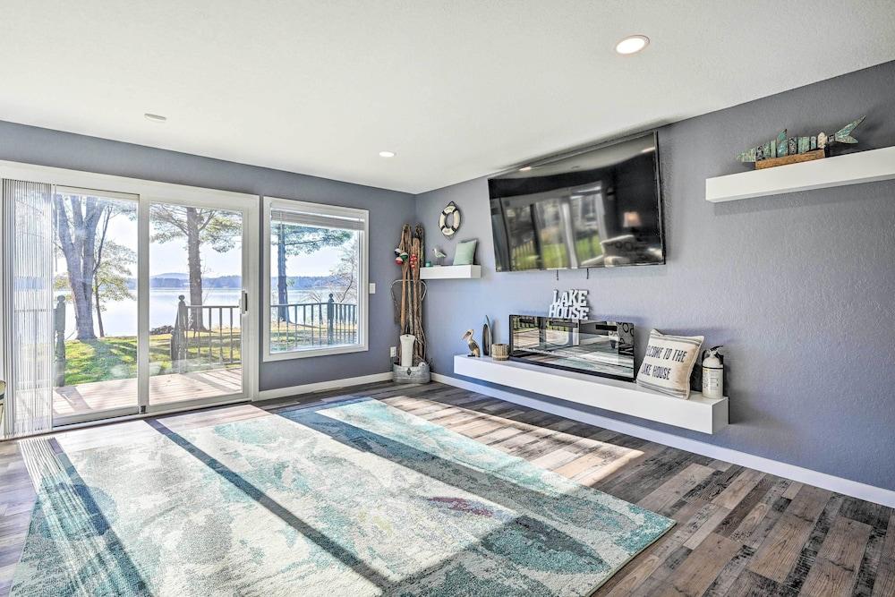 Charming Wausau Cottage: On-site Lake Access!