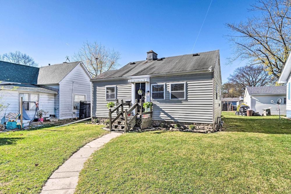 Anderson Bungalow Near University + Downtown!