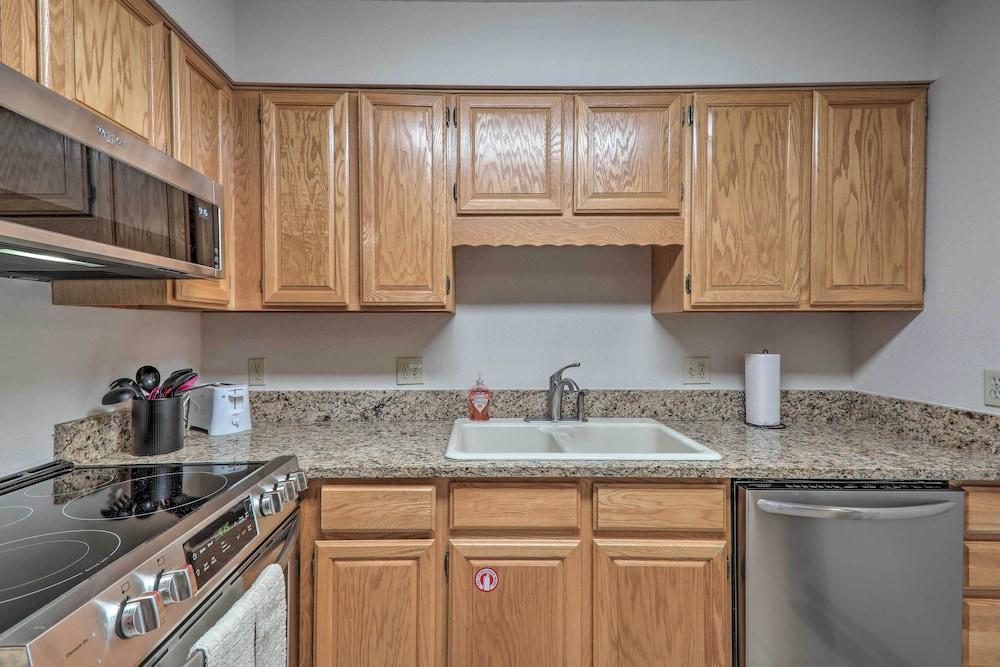 Flagstaff Condo w/ On-site Hiking & Golfing!