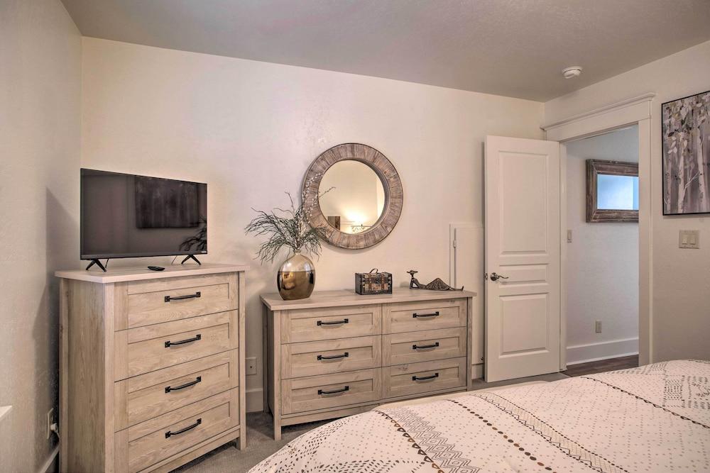 Flagstaff Hideaway: Private Hot Tub, 4 Mi to Dtwn!