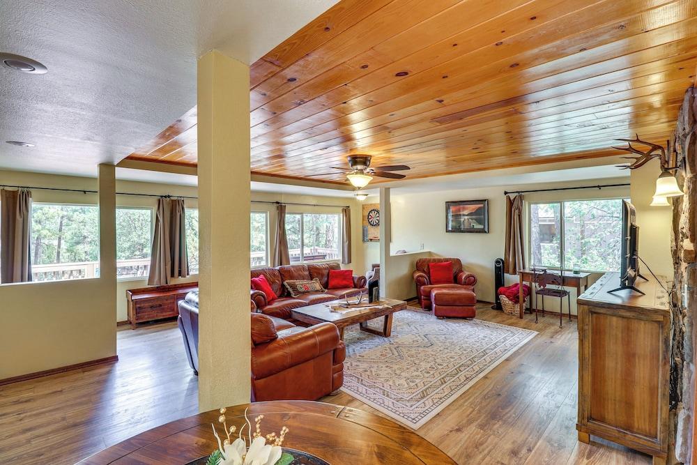 Large Yard w/ Fire Pit: Show Low Cabin