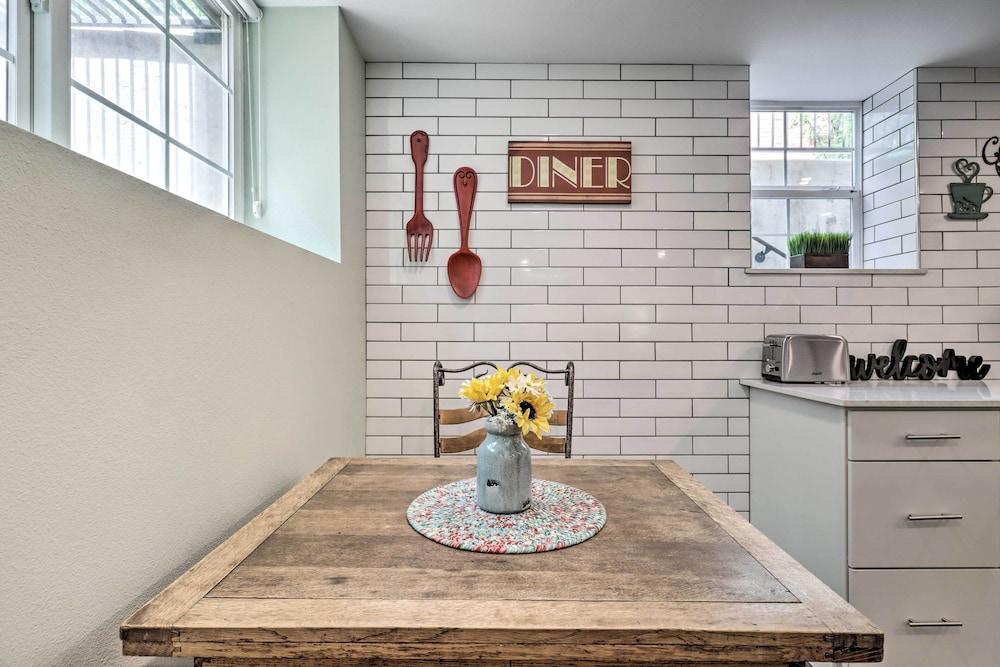 1 Mi to Riverwalk: Downtown Reno Studio w/ Patio!