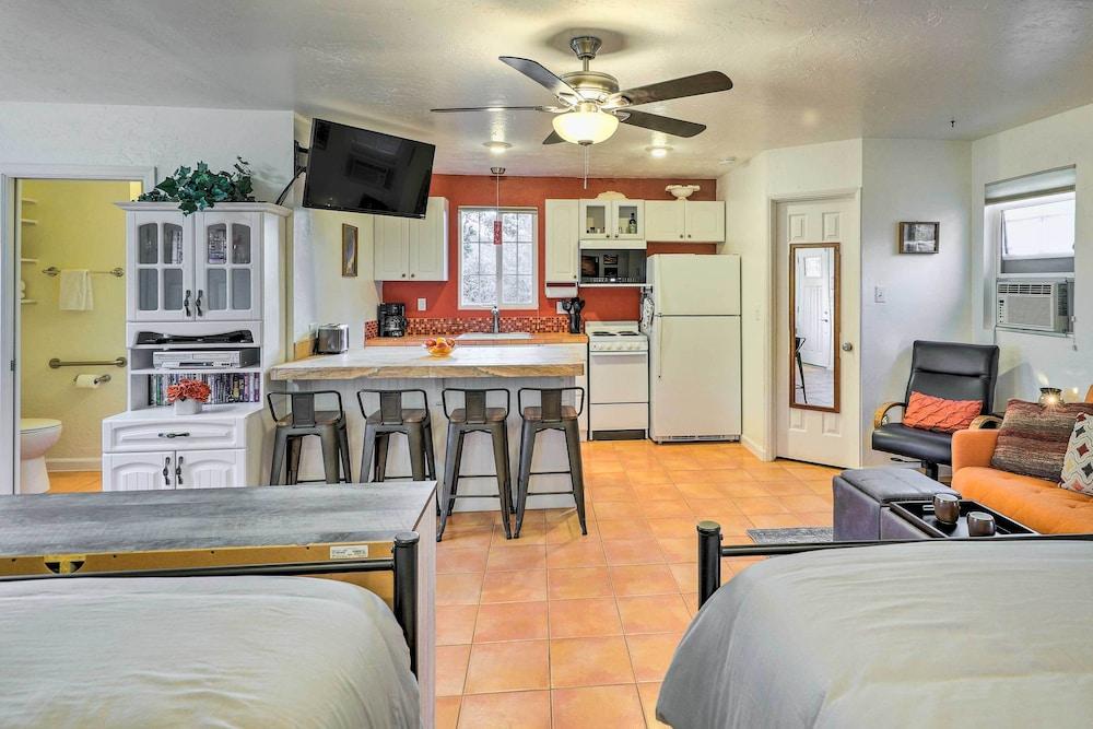 Gazebo & Fire Pit: Pet-friendly Payson Home!