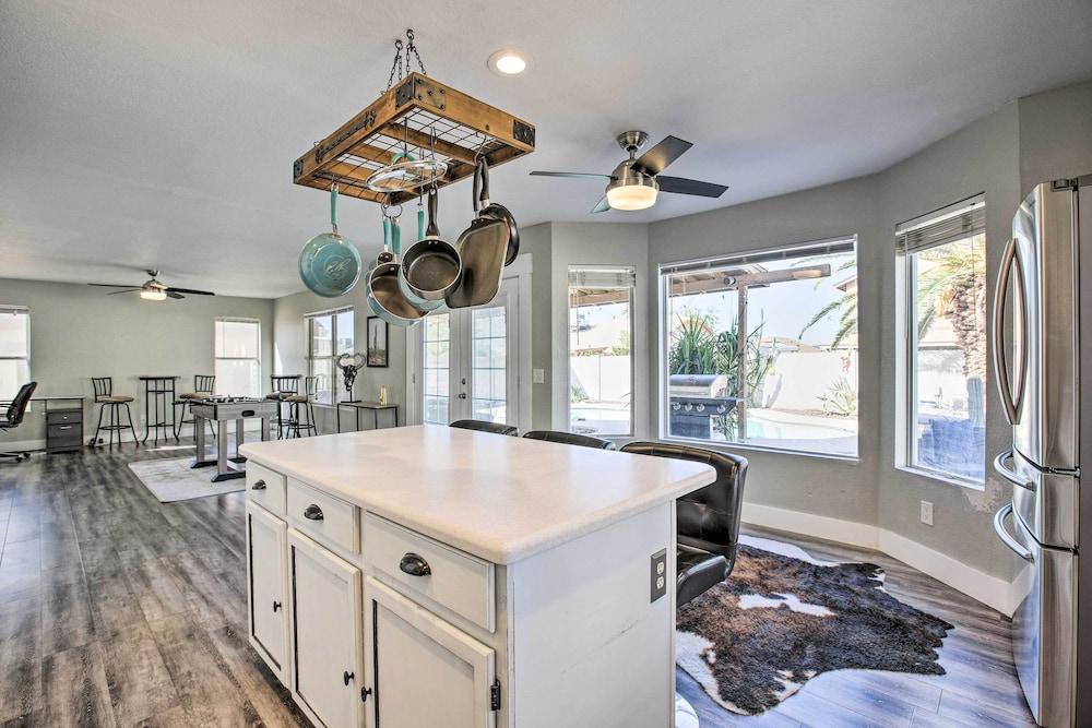 1 Mi to State Farm Stadium: Home w/ Pool & Grill!