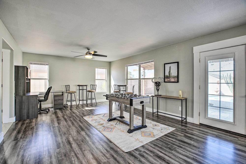 1 Mi to State Farm Stadium: Home w/ Pool & Grill!