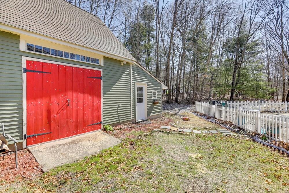 6 Mi to Kinne Preserve: Cozy Canterbury Guest Home