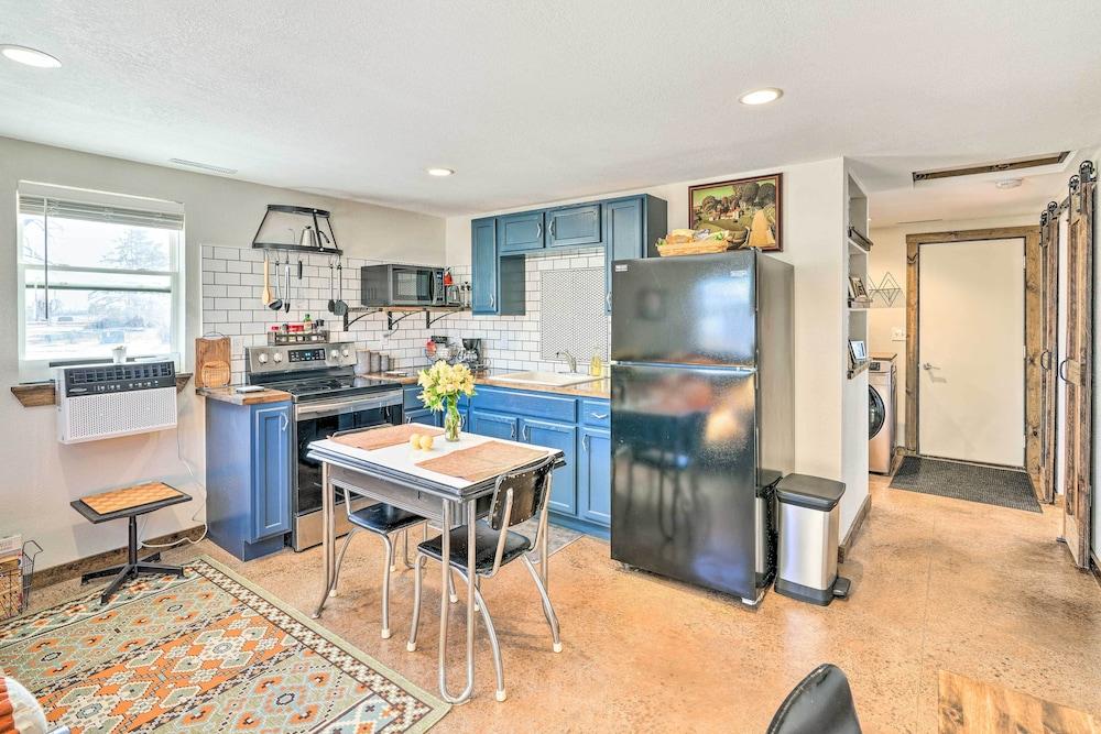 Kid-friendly House ~ 8 Mi to Cedar Rapids!