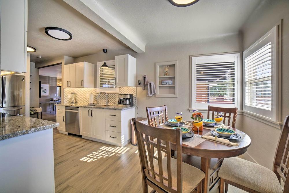 Game Room & Putting Green: Reno Home!