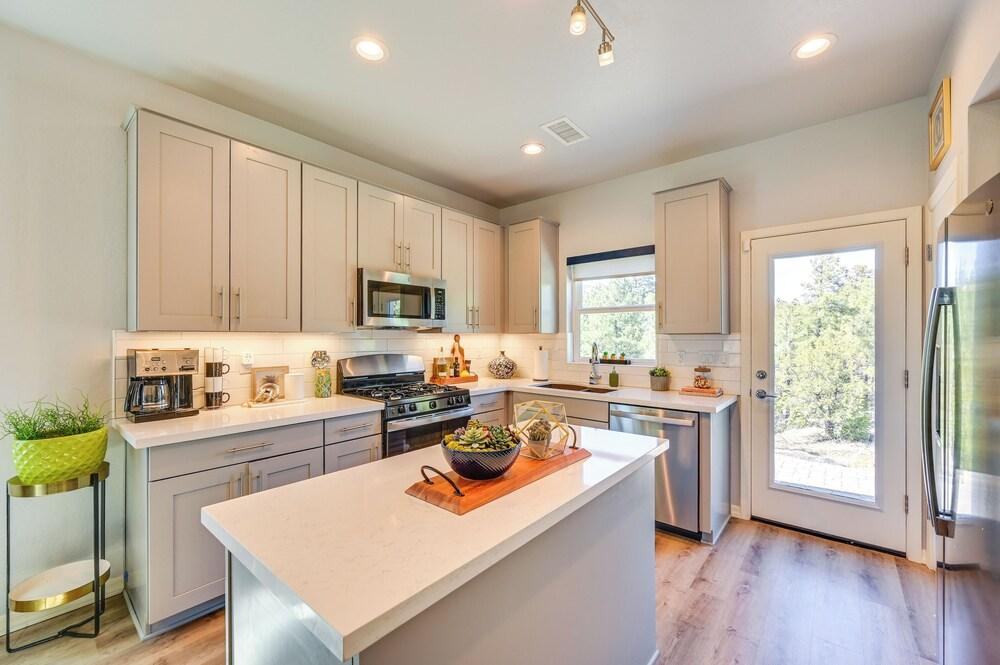 Modern Flagstaff Vacation Rental w/ 2 Living Areas