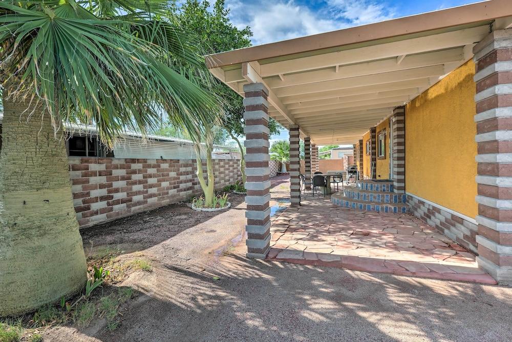 Charming Tucson Home w/ Covered Patio & Grill!