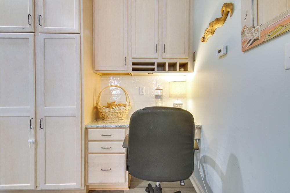 2 Mi to Beach: Ocean View Oasis w/ Resort Access!