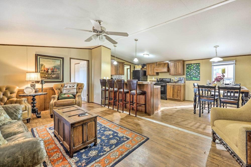 Keane Ranch 2 Mtn Cabin w/ 300 Acres in Ozark!