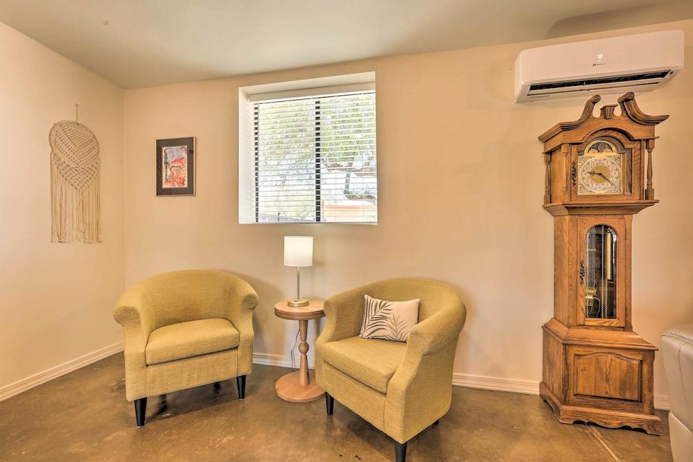 Oro Valley Retreat w/ Pool, Spa & Rooftop Views!