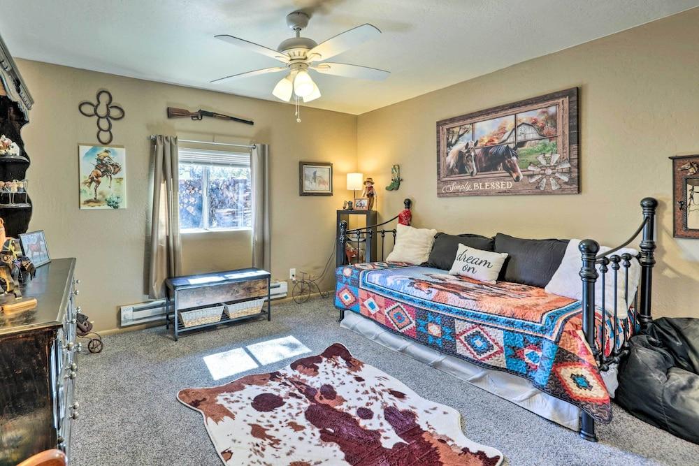 Hot Tub & Fire Pit: Pet-friendly Home in Payson