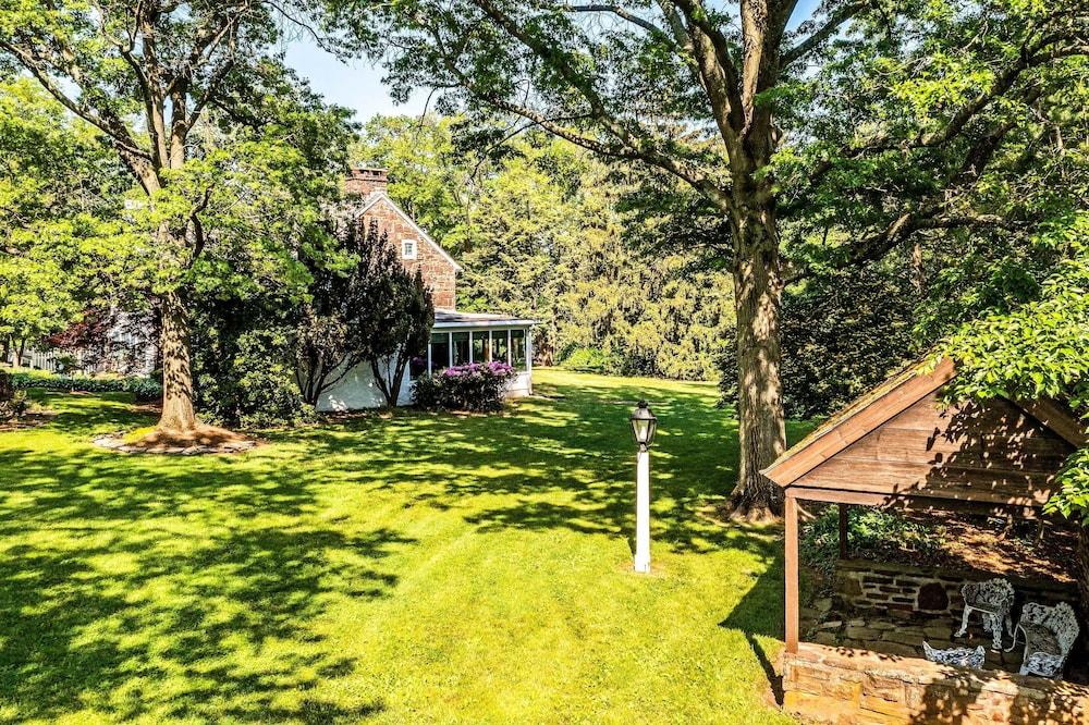 Pool & Courtyard: Timeless Home in Lansdale