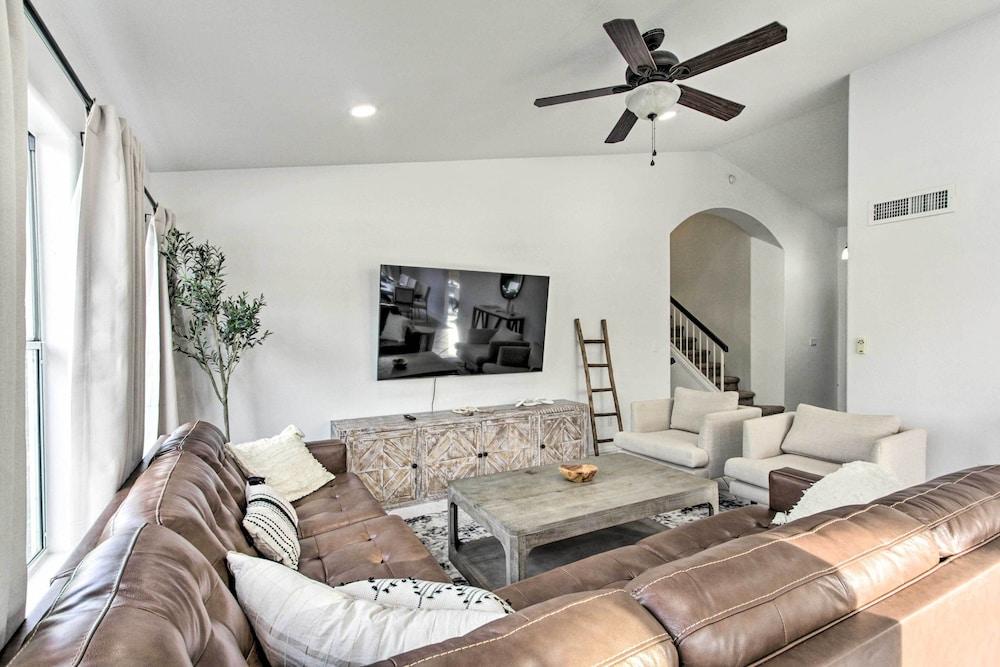 Beautiful Chandler Escape w/ Putting Green & Pool!