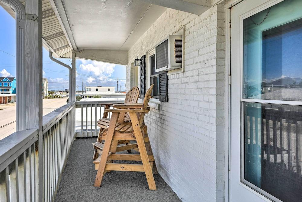 Atlantic Beach Studio w/ Community Pool!