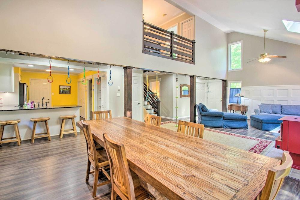 Peaceful New Market Cabin w/ Deck & Fire Pit!