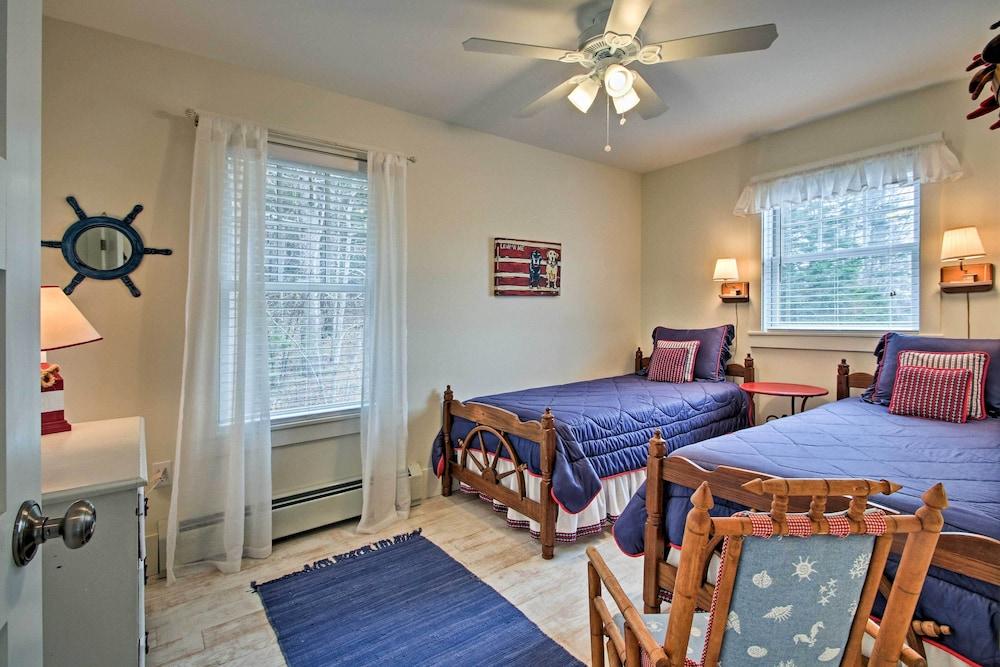 Boothbay Harbor Beach House By Park & Restaurants!