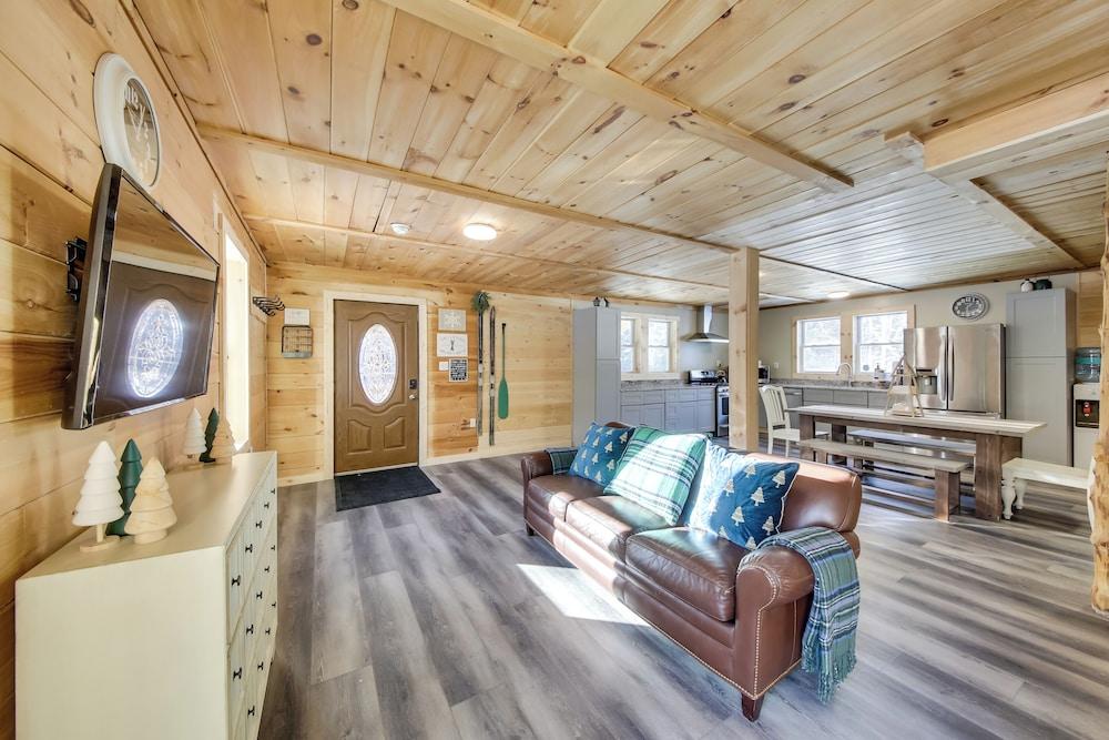 Rangeley Retreat Cabin-style Home: Lake Access