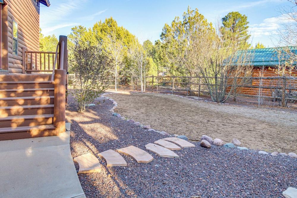 Close to Golf & Hiking: Show Low Family Cabin