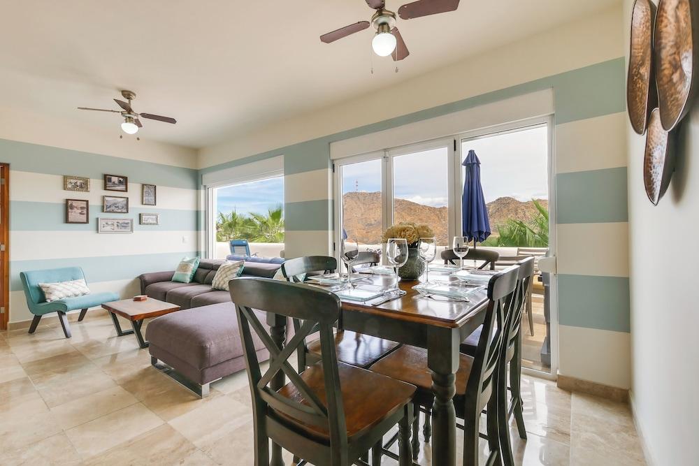 Chic Cabo Condo - Walk to Marina & Downtown!