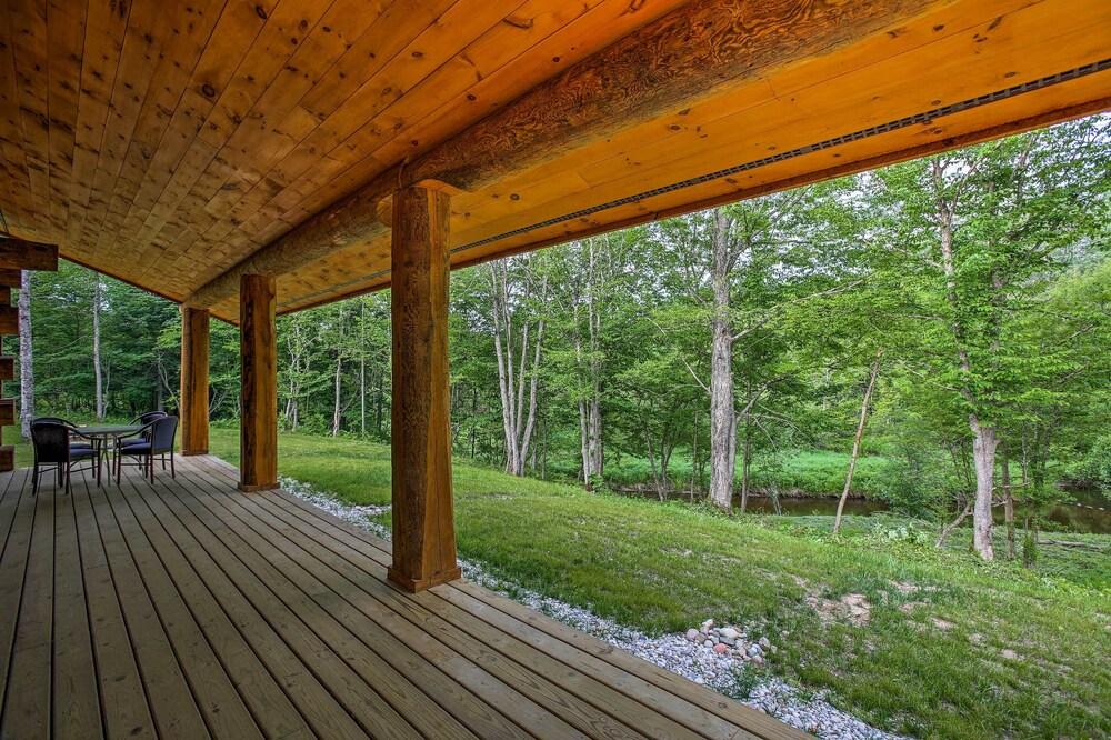 Custom Log Cabin w/ Deck & 45 Acres By Pine River!