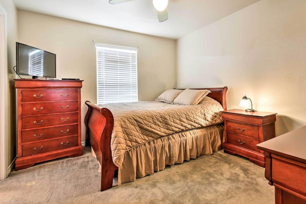 Waterfront Corpus Christi Townhome w/ Pool & Dock!