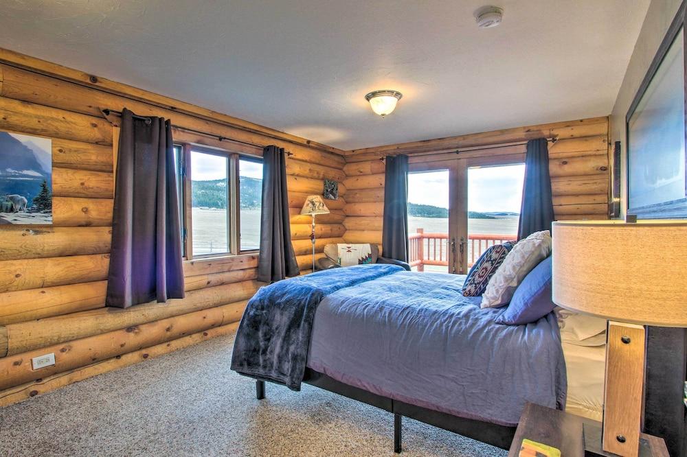 Stunning Mountain-view Ranch on 132 Acres!