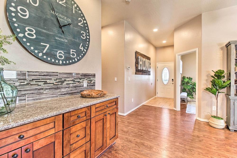 Stylish Show Low Hideaway w/ Patio + Gazebo!