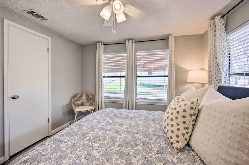 Lake View & Decks: Pet-friendly Mabank Home