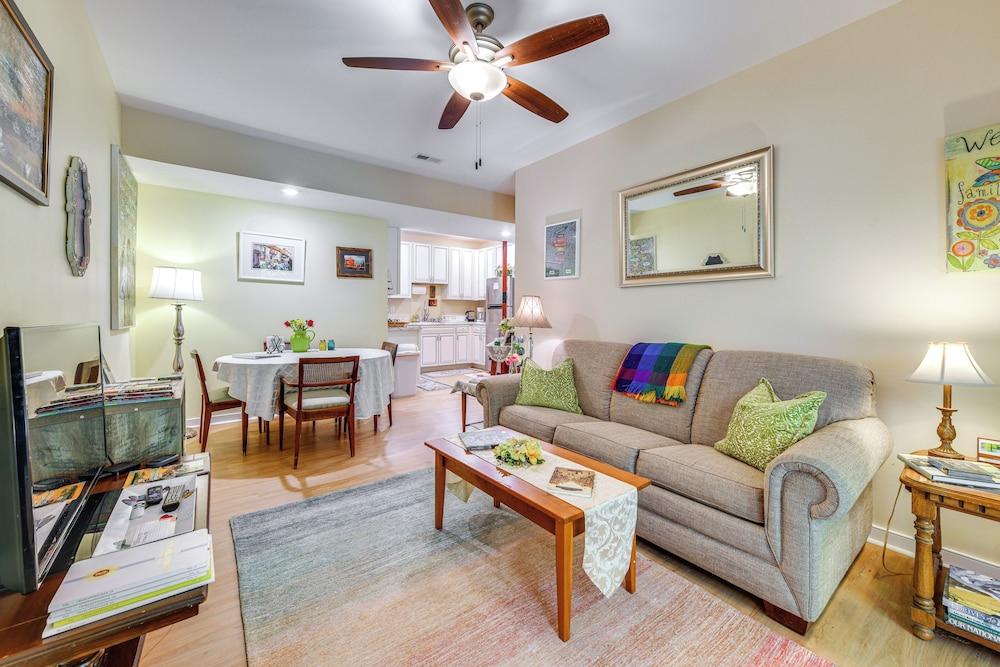 Charming Charlottesville Apt w/ Outdoor Space!