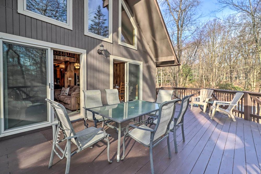 Lake Harmony Access: Home w/ Game Room + Fire Pit!