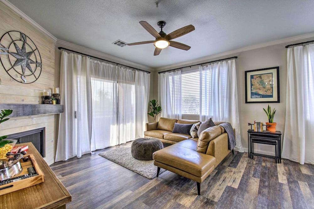 Modern Phoenix Condo w/ Resort Pool & Spa!